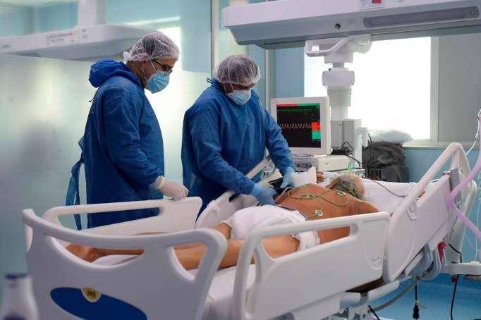 Escasez de sedantes en UCIs de hospitales del IESS en Quito