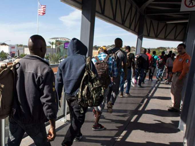 EEUU: Cuarentena a 5.200 migrantes por exposición a paperas y varicela