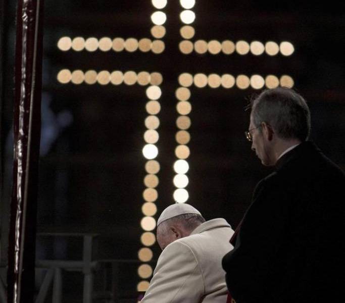 El papa presidirá su segunda vigilia pascual y bautizará a 10 catecúmenos