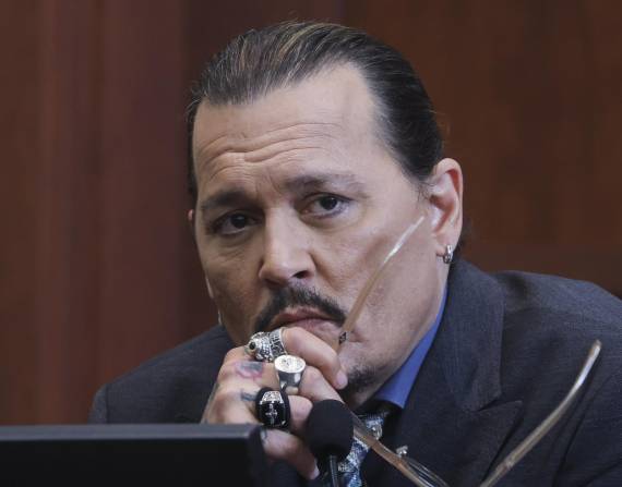 l actor Johnny Depp en una sesión del juicio al que se ha enfrentado recientemente en Fairfax, Virginia (EE. UU.) contra su exmujer, la también actriz Amber Heard.