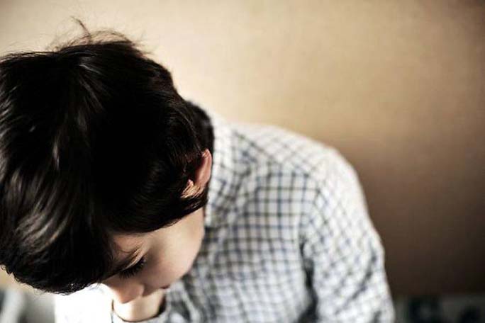 ¿Por qué unos niños autistas desarrollan más el lenguaje que otros?