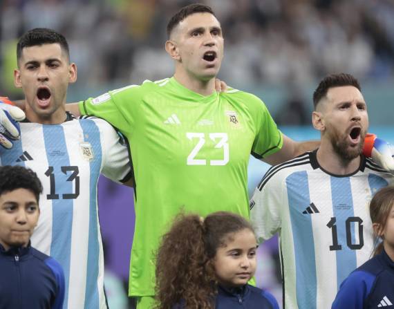 El portero de la selección Argentina Emiliano 'Dibu' Martínez aseguró -minutos después de coronarse campeón del mundo- que era el destino sufrir.