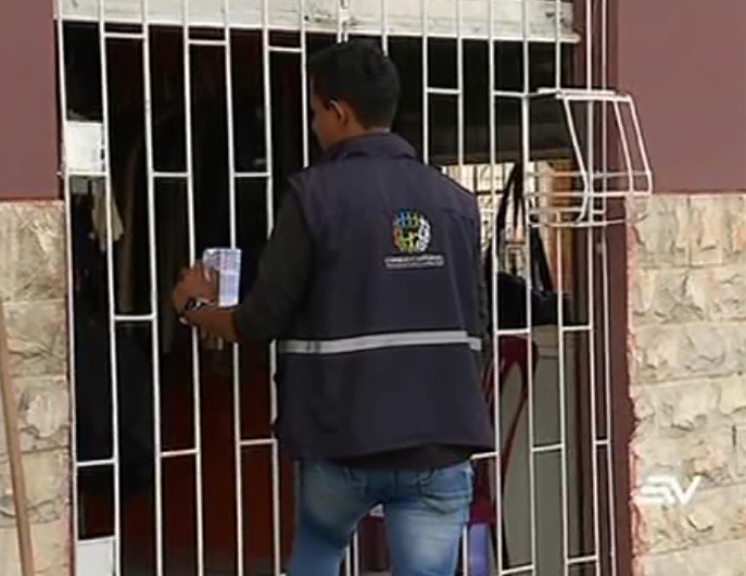 Denuncian a padres de niño negociado en Durán