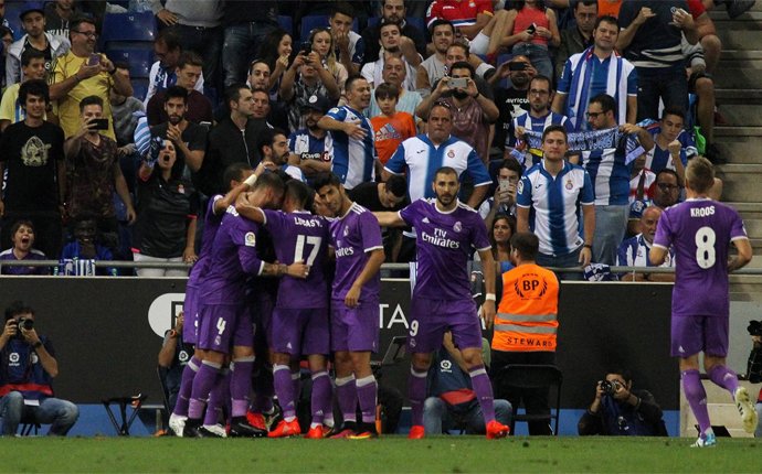 Real Madrid logra ante el Espanyol 16 triunfos seguidos en la Liga