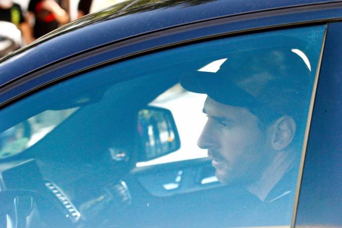 Messi llega a la Ciudad Deportiva para empezar la pretemporada