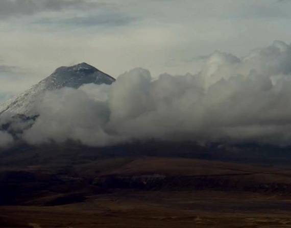 El Instituto Geofísico monitorea la actividad volcánica del Cotopaxi.