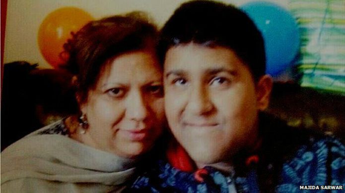 La madre que se arrepintió de entregar a su hijo yihadista a la policía británica