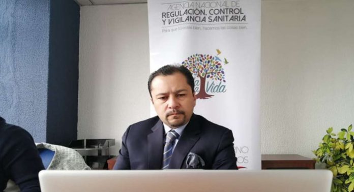 El ministro de Salud Mauro Falconí renuncia