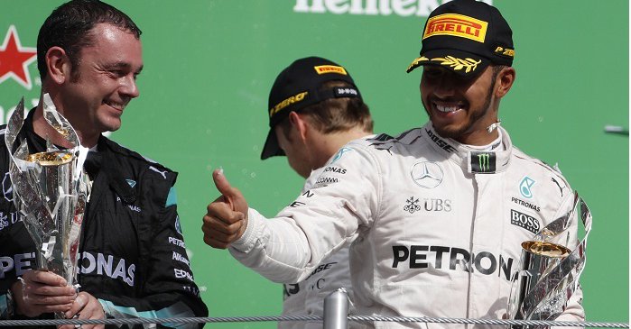 Hamilton domina en México y Rosberg ve aplazarse posibilidad de ser campeón