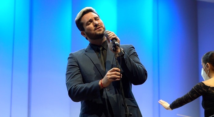 &quot;¿Quién dijo se acabó?&quot;, pregunta Danilo Parra en su nuevo sencillo