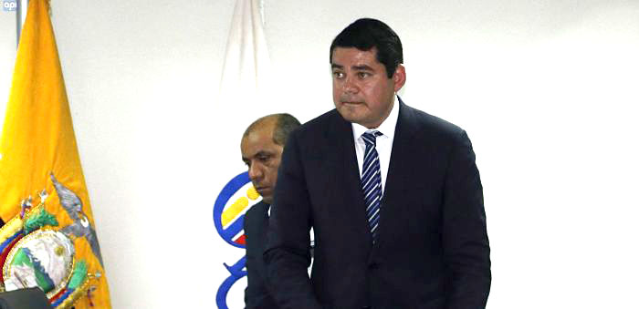José Tuárez es convocado por comisión legislativa
