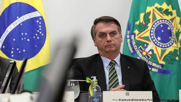 Multan por sexta vez a Bolsonaro por no usar mascarilla