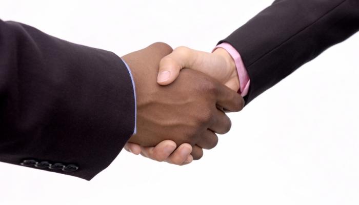 Acuerdo con la Unión Europea podría entrar en vigencia en diciembre