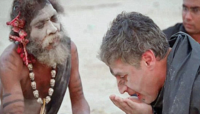 El reportero de CNN que comió sesos humanos durante programa de TV