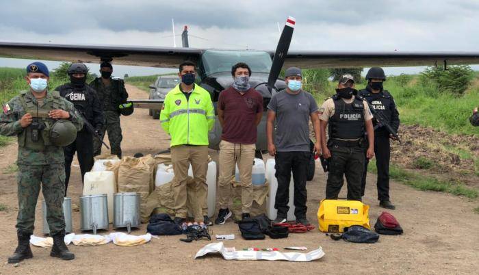 Narcoavionetas vuelan cerca al cerro Montecristi, en Manabí