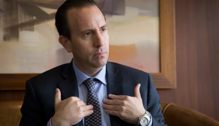 Alarcón advierte peor crisis económica del Ecuador