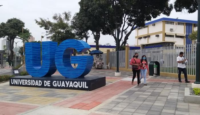 Elecciones en la Universidad de Guayaquil sigue pese a sentencia