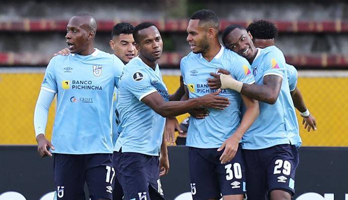 U. Católica empieza la fase de grupos de la Sudamericana con pálido empate