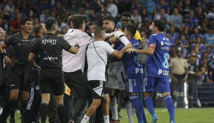 Clásico del Astillero se reanudará con saque de arco para Emelec