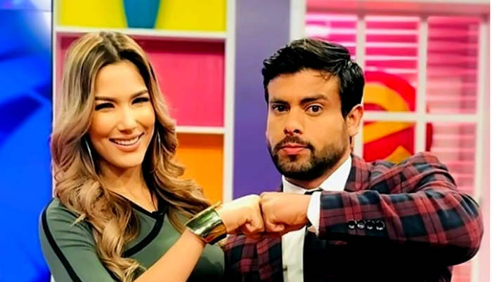 Imagen de archivo de Alejandra Jaramillo y Efraín Ruales en el set de En Contacto, matinal en el que participaban juntos.