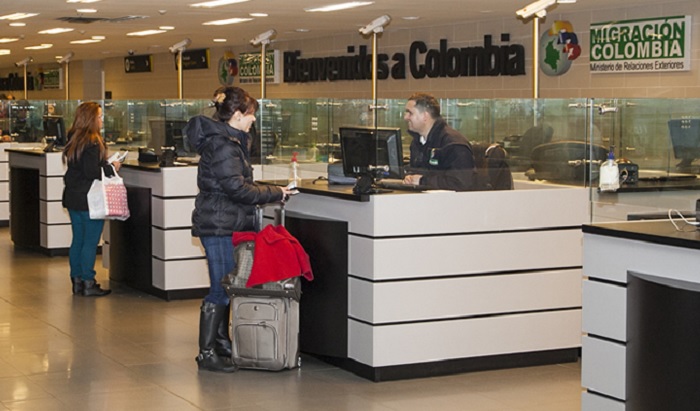 Colombia prohíbe ingreso a 200 colaboradores de Maduro