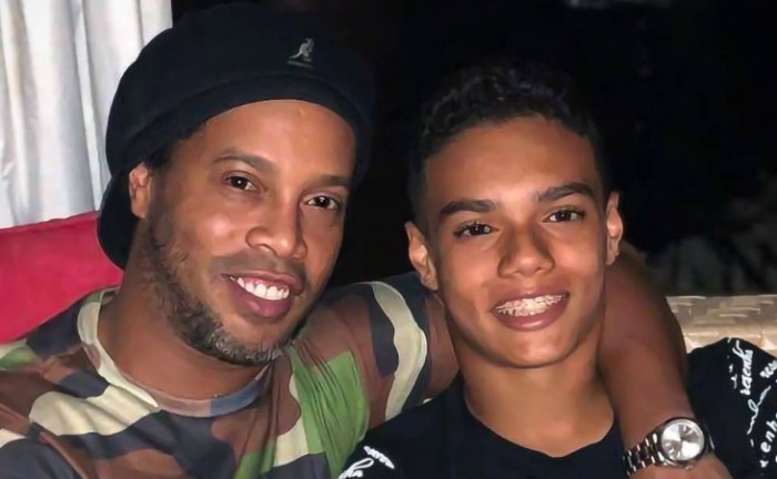 Hijo de Ronaldinho fichó por un histórico equipo de Brasil