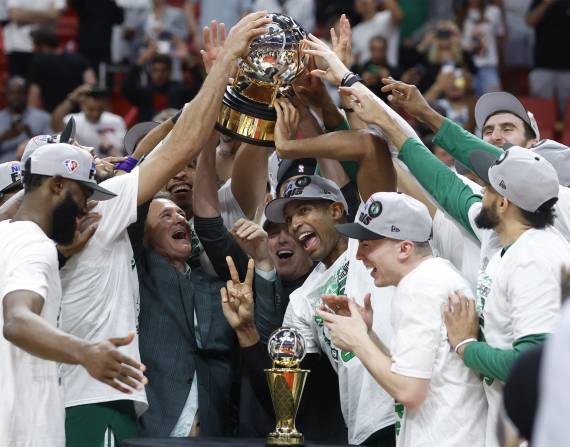 Boston Celtics eliminaron este domingo a los Miami Heat en un apasionante séptimo partido de la final del Este (96-100)