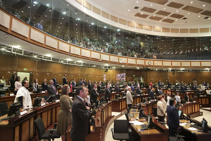 Asamblea devolvería pedidos sobre Vicuña y Vallejo