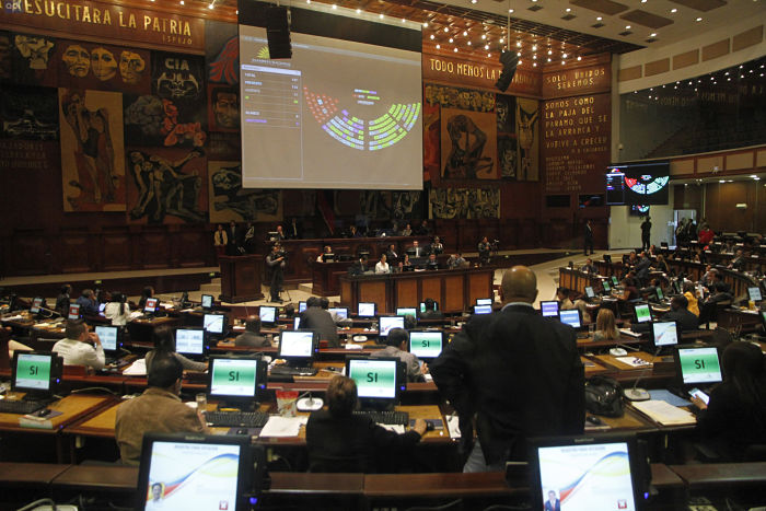 Asamblea acoge objeción del Ejecutivo y aprueba Ley de Trámites