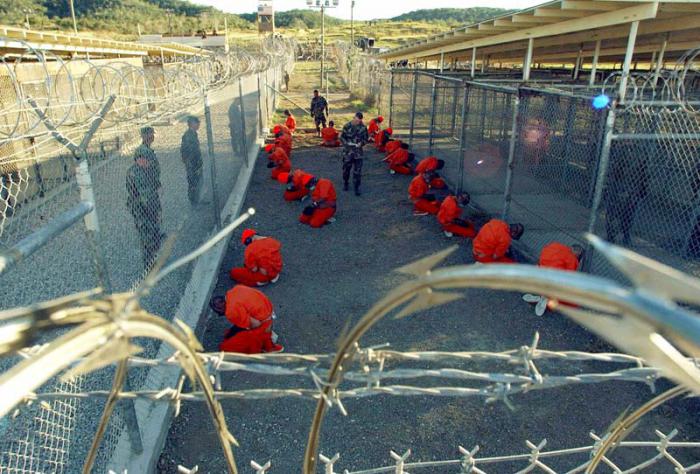 Presidente Obama lanza plan para cerrar prisión de Guantánamo