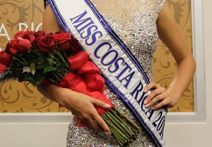 Ex Miss Costa Rica denuncia a expresidente de abuso sexual