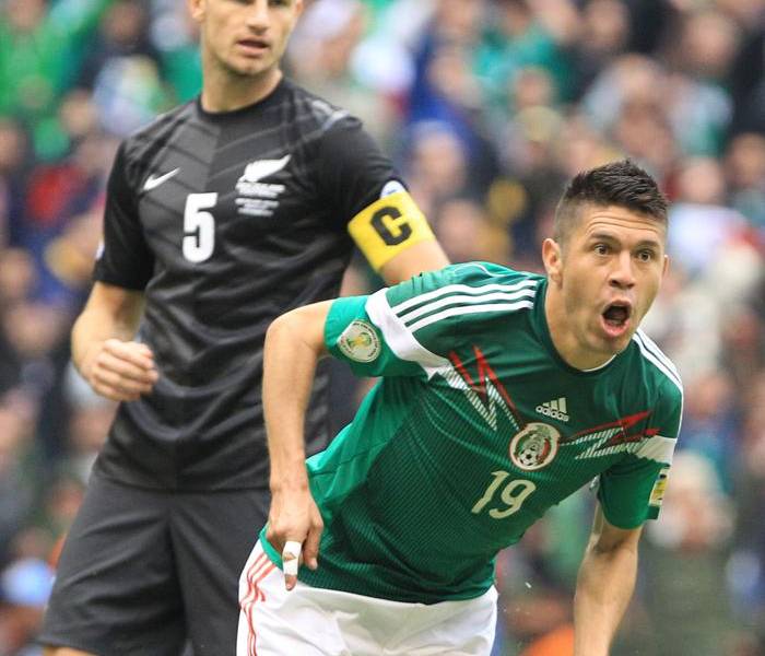 México goleó a Nueva Zelanda con un pie dentro del Mundial Brasil 2014