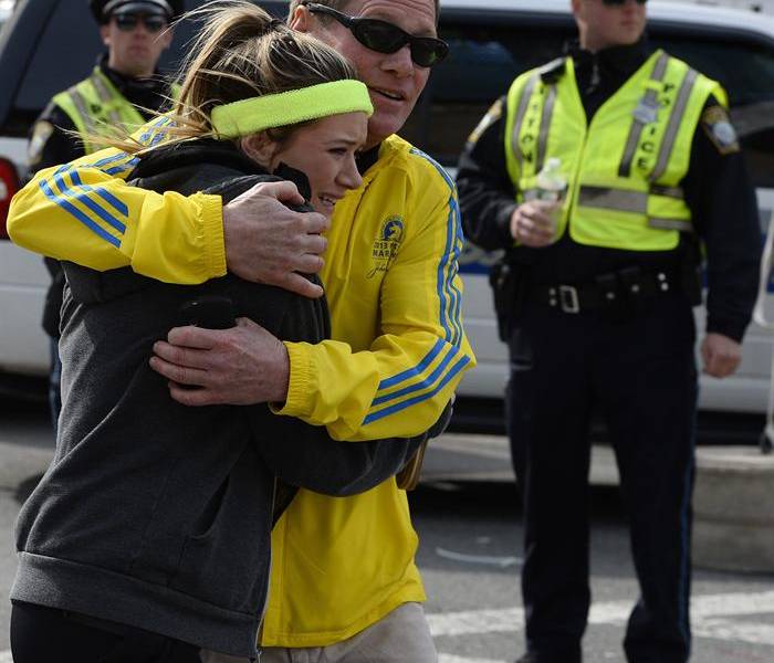 Al menos dos muertos y 23 heridos deja explosiones en Boston