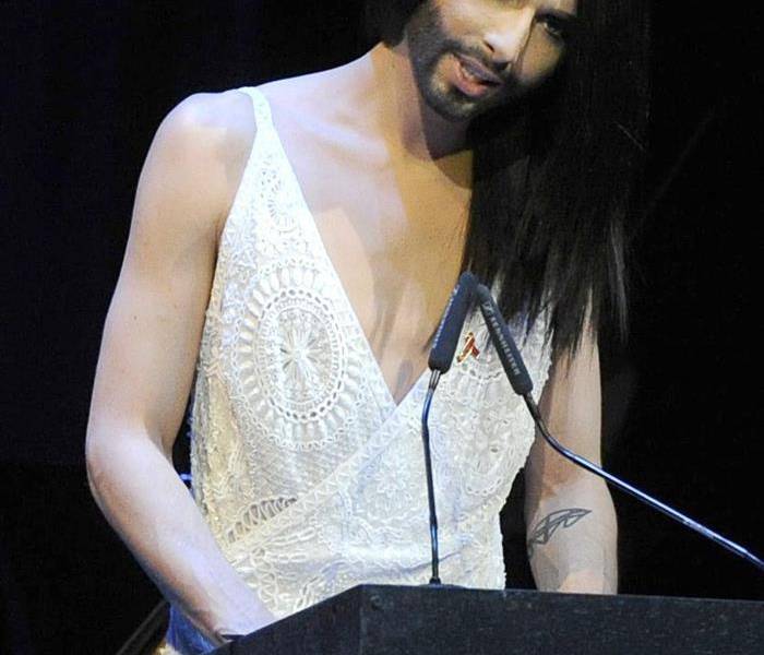 Conchita Wurst exige igualdad de derechos para los homosexuales