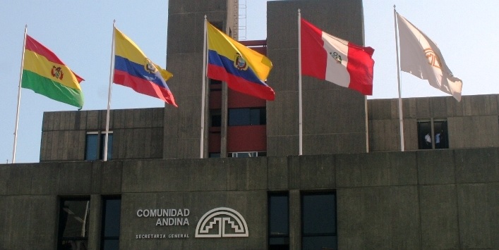 Colombia satisfecha por decisión que obliga a Ecuador a quitar salvaguardia