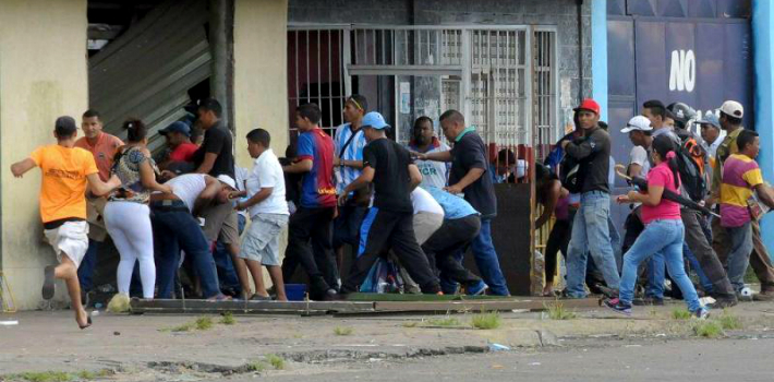 Un joven fue disparado tras ola de saqueos que se multiplica en Venezuela