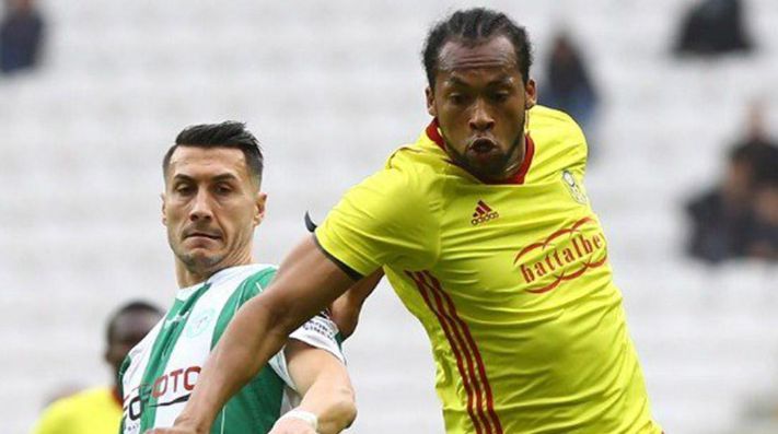 Arturo Mina anota en la derrota del Yeni Malatyaspor