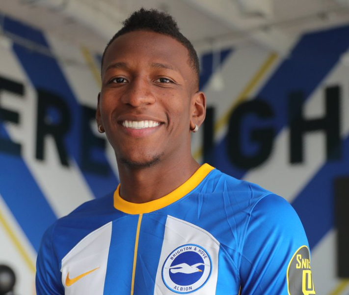 Pervis Estupiñán recién llegado al club inglés, Brighton