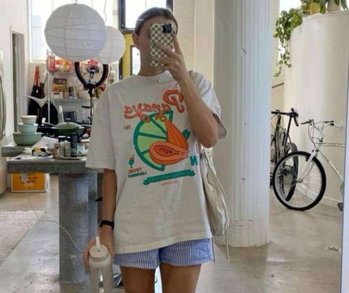Imagen referencial para outfit en pijama para ir al concierto de Morat.