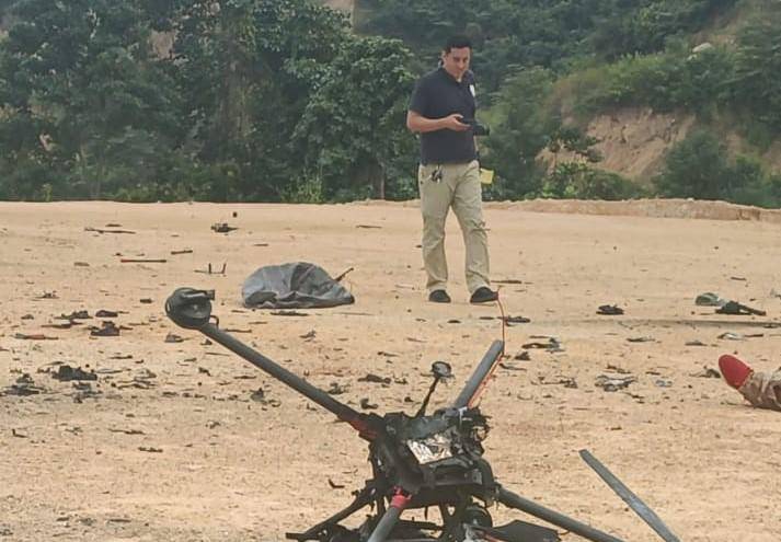 Muestra de los drones destruidos por las explosiones que causaron tres muertes.