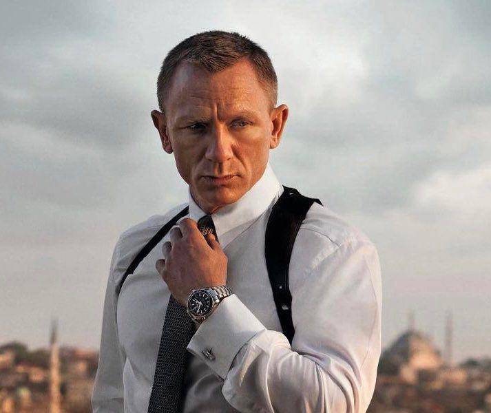 Daniel Craig como James Bond, Agente 007.