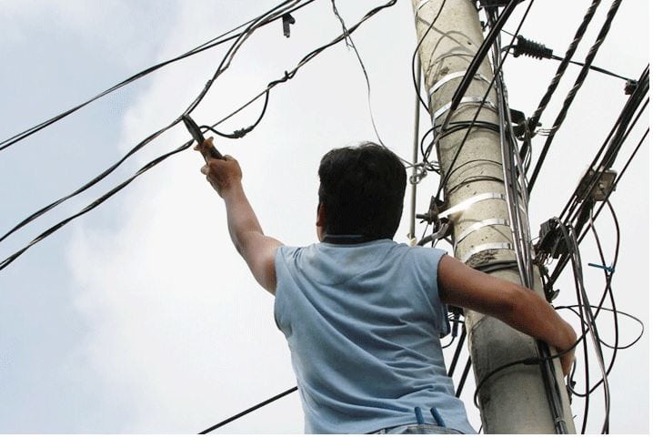 Una abuela y su nieto mueren electrocutados en Daule