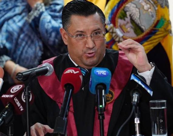 Presidente de la Corte Nacional retira terna para presidente de la Judicatura y advierte de una nueva metida de mano en la justicia