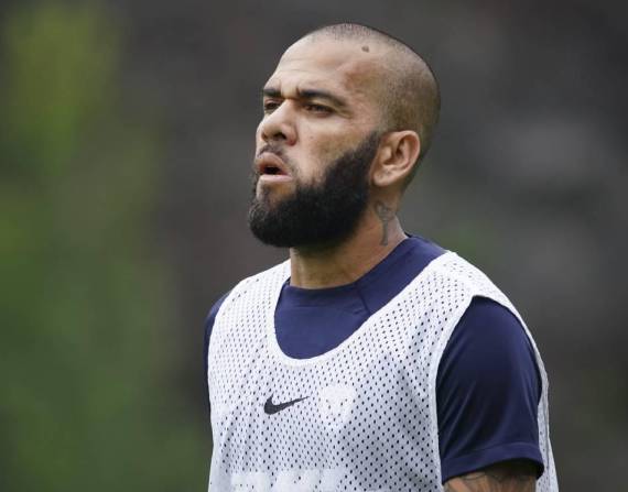 Caso Dani Alves: El jugador continuará en prisión preventiva y sin fianza