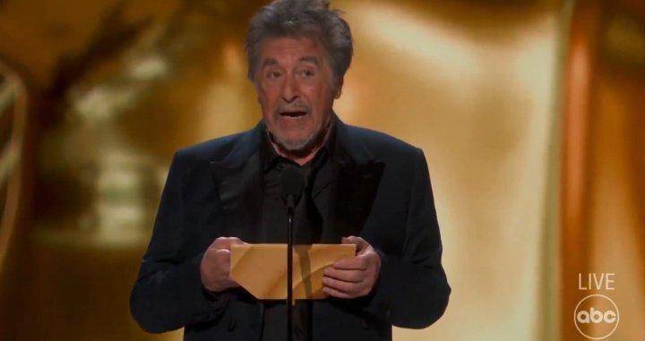 Captura de pantalla de la presentación de Al Pacino en los Premios Oscar 2024.