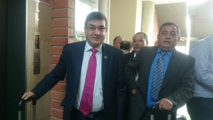 IDV renueva contrato con dos de sus figuras