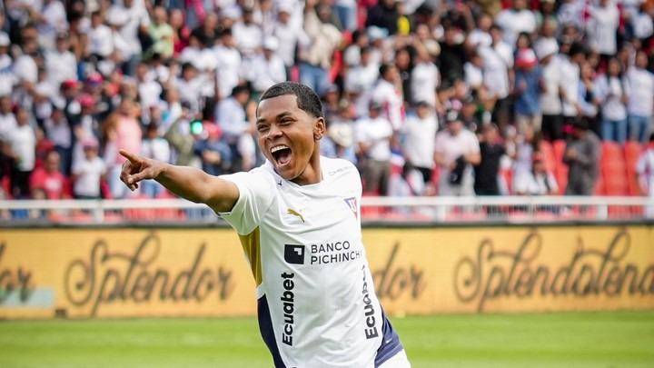 Gonzalo Valle y Bryan Ramírez en el once ideal en la ida de los cuartos de final de la Copa Libertadores