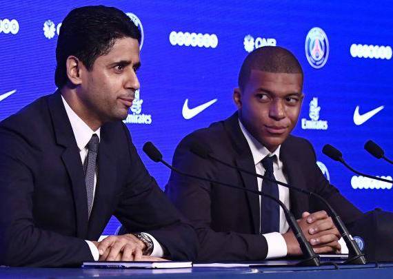Nasser Al-Khelaifi, anunció este sábado que Kylian Mbappé se queda en el club parisino hasta 2025.