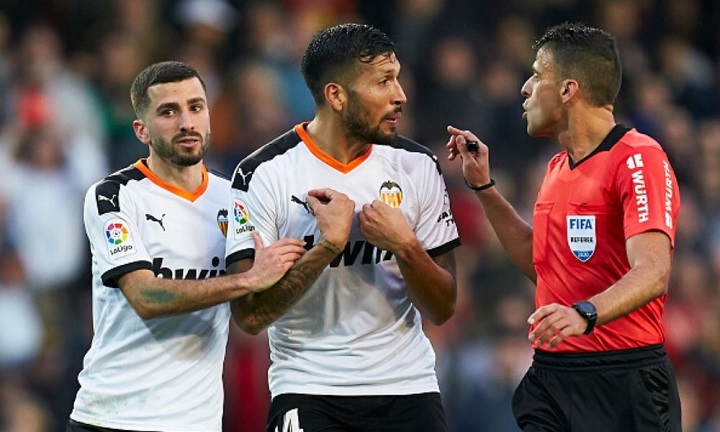 Jugador sudamericano del Valencia da positivo con coronavirus