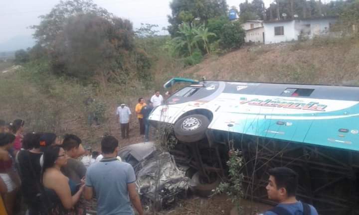 Accidente deja tres personas fallecidas en Los Ríos